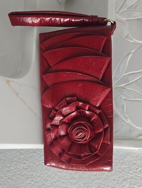 Big Buddha Red Floral Wristlet Phone Case
